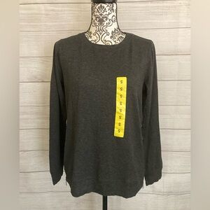 Matty M | NWT Women’s Charcoal Gray Long Sleeve Crew Neck
